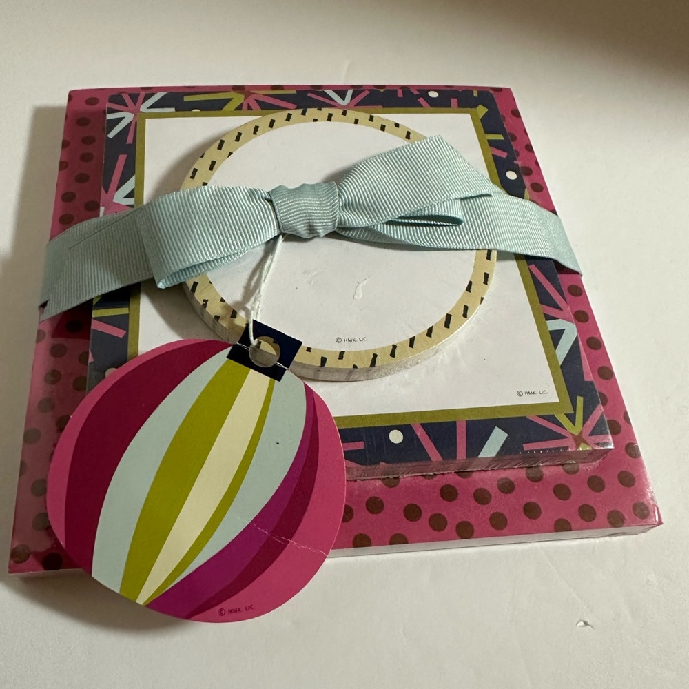 NWT Hallmark Memo Pad Set - 3 Pieces